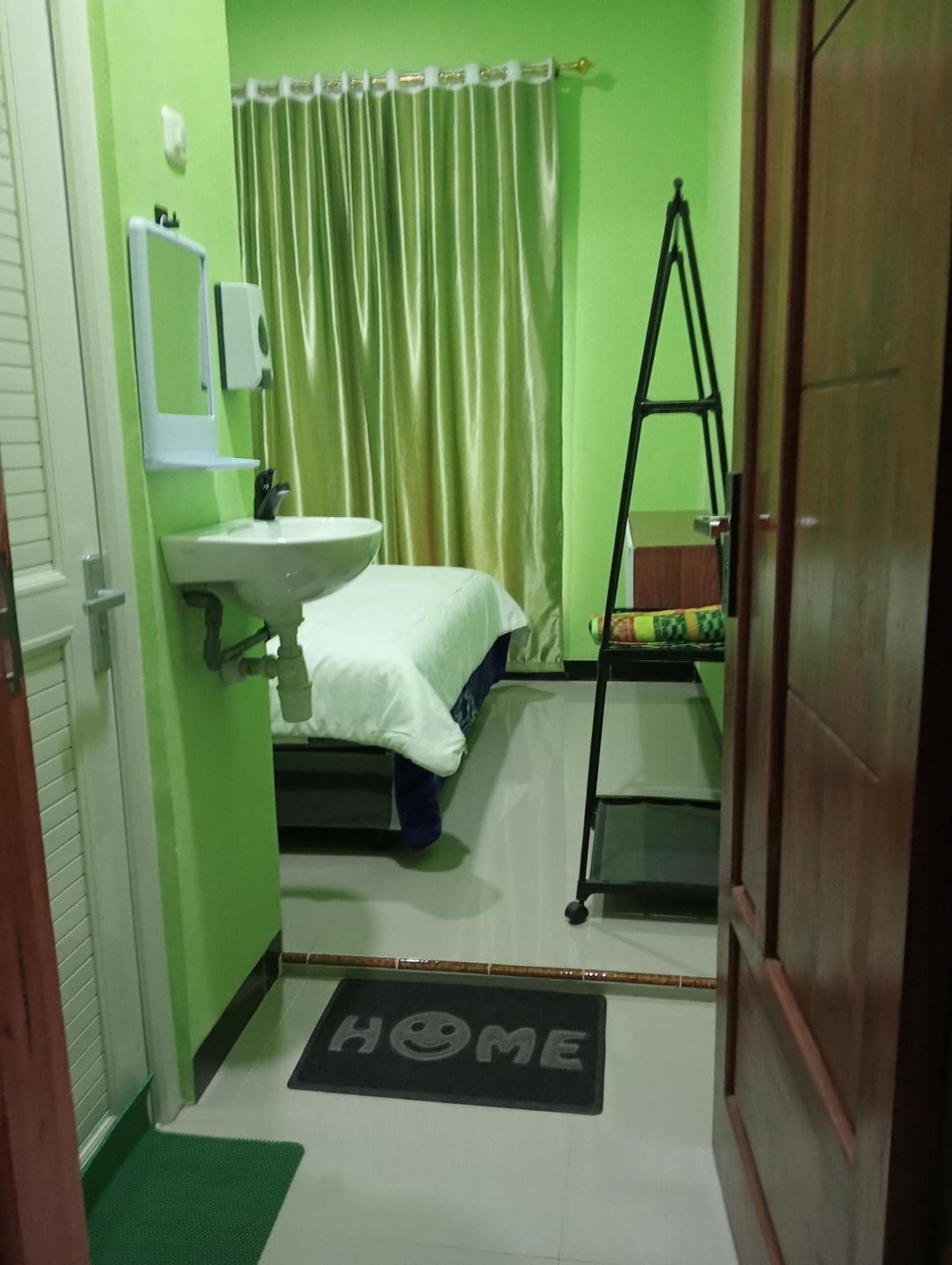 Mentigen Homestay Ngadisari Chambre photo
